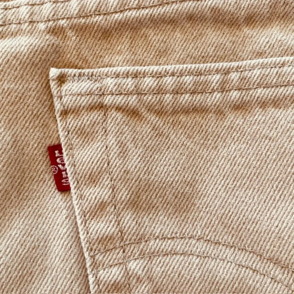 Levi's Vintage 90's Relaxed Fit 550 Made in USA Cotton Khaki Light Tan 36 38